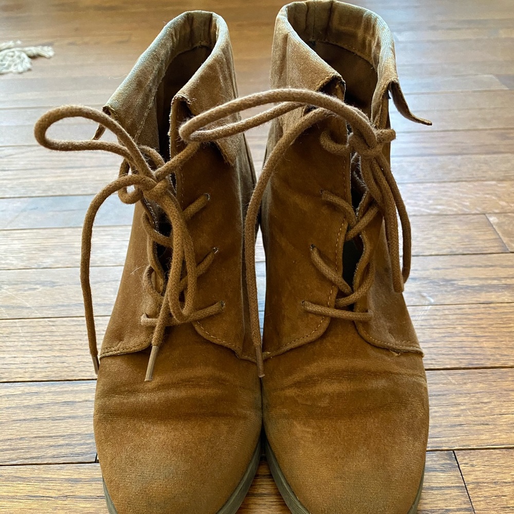 Madden Girl tan/brown booties